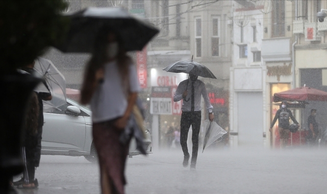 Meteorolojiden kuvvetli yağış ve fırtına uyarısı