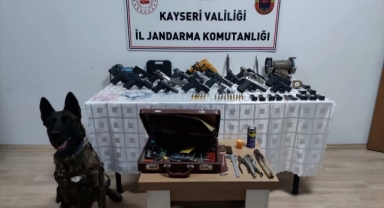18 ruhsatsız silah ele geçirildi