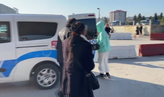 Kenya uyruklu 2 kadın gözaltına alındı
