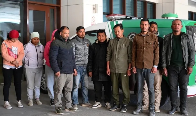 Konteynerde 10 Düzensiz Göçmen Yakalandı