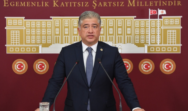 Kısacık:''30 Ağustos 1922 Cumhuriyetimize Giden Yolun Mihenk Taşıdır''