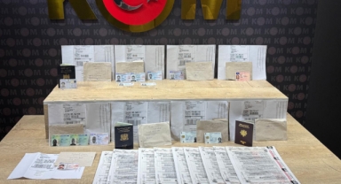 Resmi Belgede Sahtecilik Yapan 3 Şüpheli Gözaltına Alındı