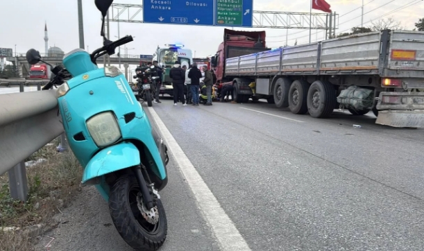 Tırla Çarpışan Motosikletin Sürücüsü Ağır Yaralandı