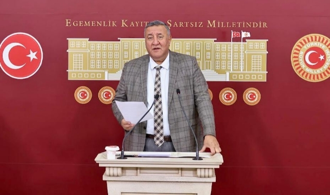 Biyokaçakçılıkta Bakanlıklar Arasında Çelişki:''Ticaret: 71 Şüpheli,Tarım:Sıfır Vaka! Hangi Bakanlık Haklı?''