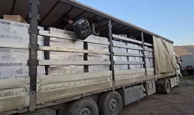2 Tırda 44 Bin 230 Paket Kaçak Sigara Ele Geçirildi