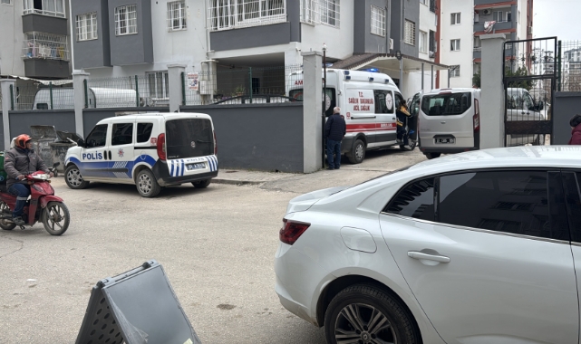 Cam Silerken Düşüp Öldü