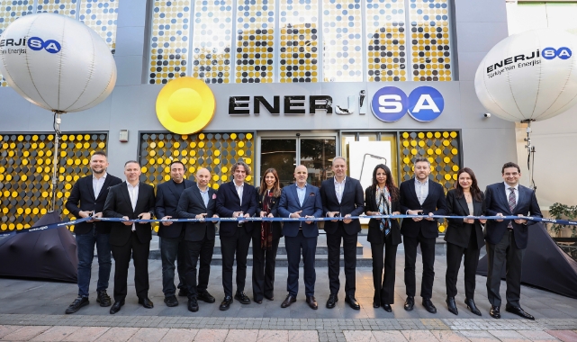 Enerjisa Enerji’nin Yeni Konseptli Merkezi Adanalılarla Buluştu
