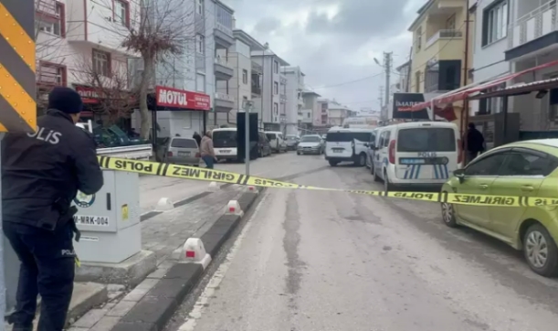 Kıraathanede Ölü Bulundu