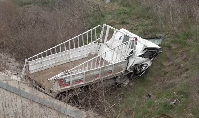 Kaldırıma Çarpıp Alt Geçide Düştü, Sürücü Öldü