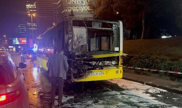 Özel Halk Otobüsü Yandı