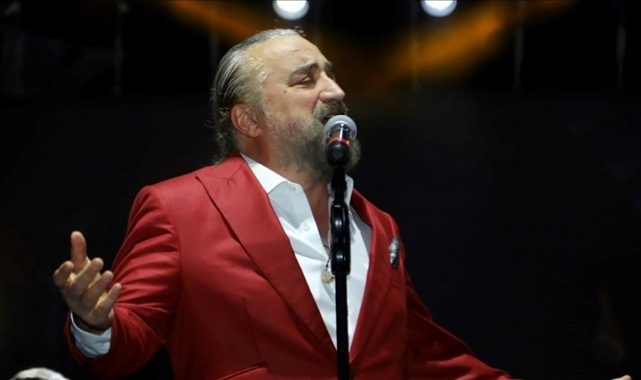 Şarkıcı Volkan Konak Hayatını Kaybetti