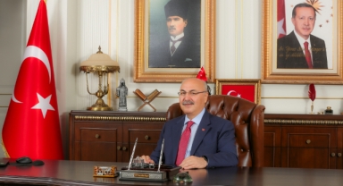Vali Köşger'den ''Ramazan Bayramı'' Mesajı:''Bizi Bir Arada Tutan En Güzel Değerlerinden Biridir''