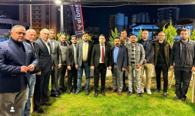 Zafer Partisi İftarında Ümit Özdağ’a Destek