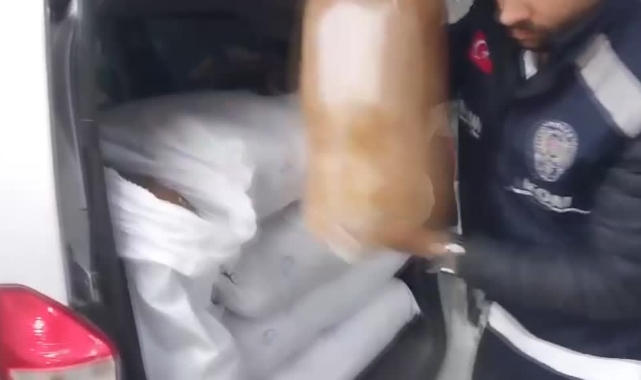 240 Kilogram Kaçak Tütün Ele Geçirildi