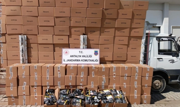 4 Ton Kaçak Tütün Ele Geçirildi:1 Gözaltı