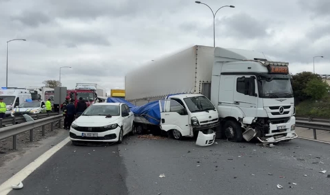 Anadolu Otoyolu'nda Zincirleme Trafik Kazası