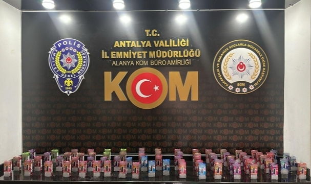 Antalya'da Kaçakçılık Operasyonu:17 Gözaltı