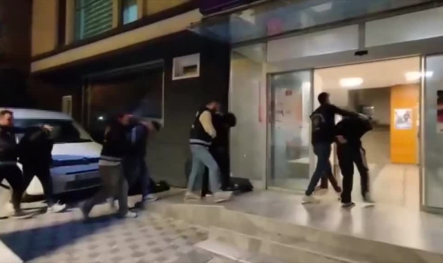 Ataşehir'de Motosiklet Hırsızlığı:4 Gözaltı