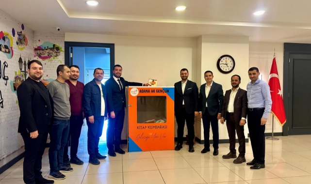 Birlik Vakfı Genç Birlik Adana Şubesi'nden 'Kitap Kumbarası' Kampanyasına Destek
