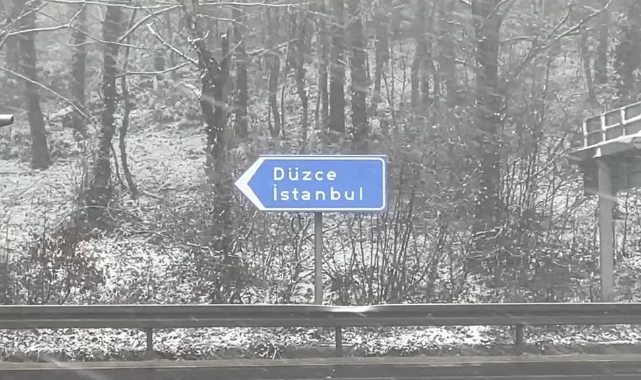 Bolu'da Kar Yağışı Ve Sis Hayatı Olumsuz Etkiledi