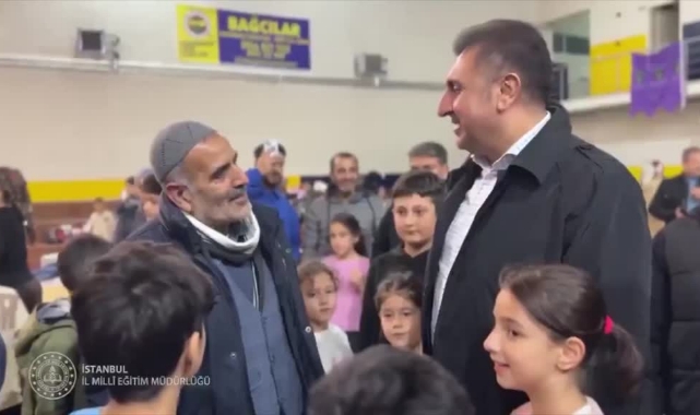Deprem Sonrası Okul Bahçeleri Vatandaşların Kullanımına Açıldı