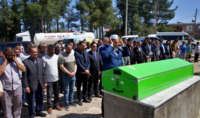 Derede Bulunan Çocuğun Cenazesi Osmaniye'de Defnedildi
