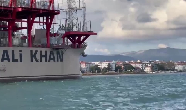 Gemi Karaya Oturdu, Kurtarma Ekipleri Harekete Geçti