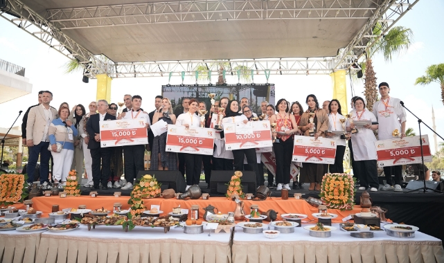 Karnavalda Adana Lezzetleri Yarıştı
