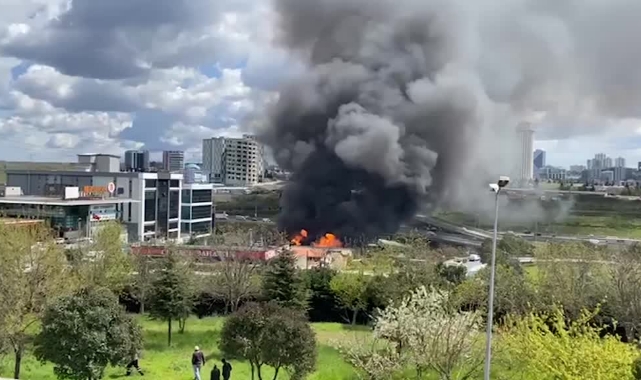 Kimyasal Madde Deposunda Korkutan Yangın