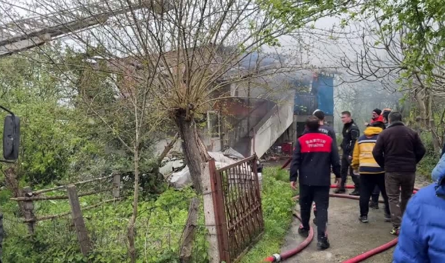 Müstakil Evde Yangın:Yaşlı Kadın Öldü