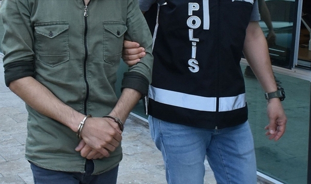 Tartıştığı Arkadaşını Silahla Vurdu