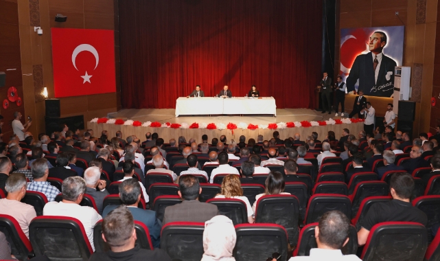 Vali Köşger Ceyhan’da Muhtarlarla Bir Araya Geldi