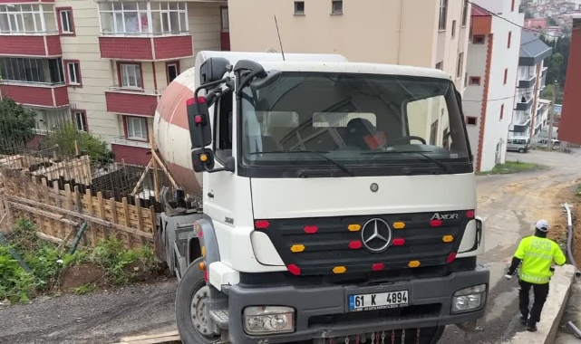Yokuştan Kayan Beton Mikseri Asılı Kaldı