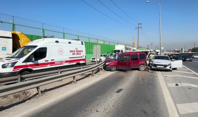 Zincirleme Trafik Kazası:3 Yaralı