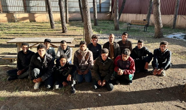 65 Düzensiz Göçmen Yakalandı