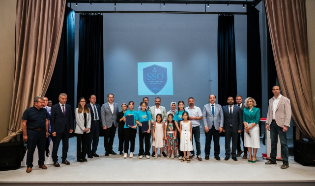 Başarılı Öğrenciler Sakıp Sabancı Eğitim Ödülleri’nin Sahibi Oldu