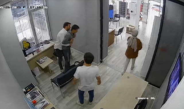 Heimlich Manevrasıyla Kurtarıldı