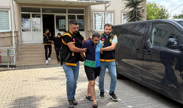 Minibüsten Silahlı Saldırı!