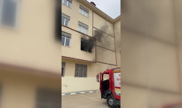 Müdür Odası Yandı