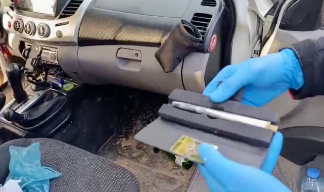Otomobilden Kalem Tabanca Çıktı