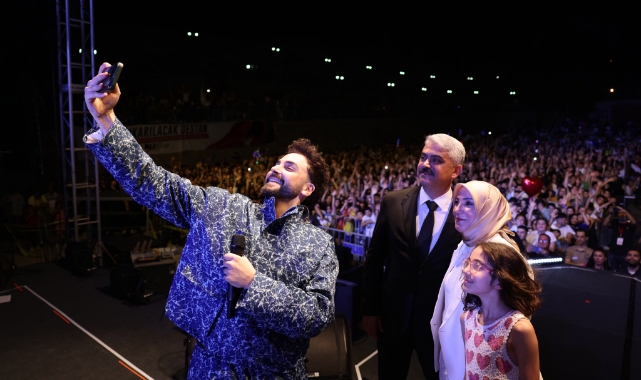 Pozantı’da SEFO Konserini 23 Bin 500 Kişi İzledi