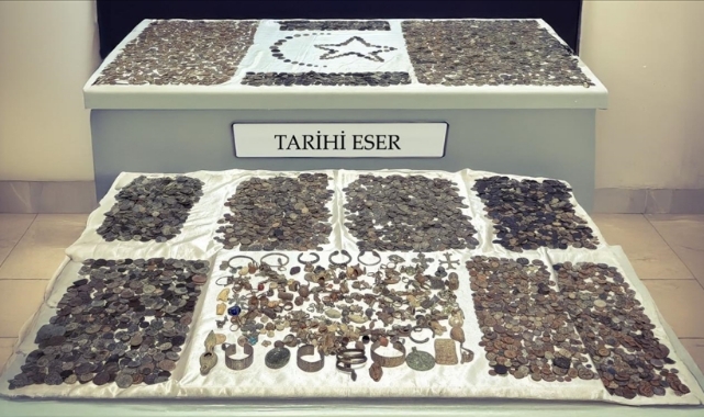 Tarihi Eser Niteliğinde 12 Bin 770 Sikke ve Obje Ele Geçirildi