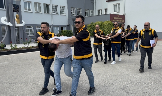 Yardım Çağrısına Koştu, Gasbedildi!