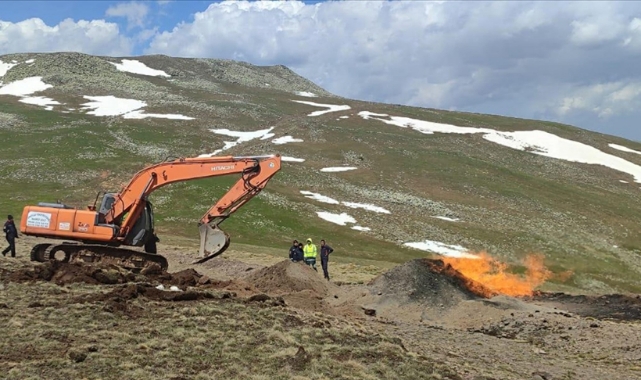 Yıldırım İsabet Eden Doğal Gaz Boru Hattında Yangın