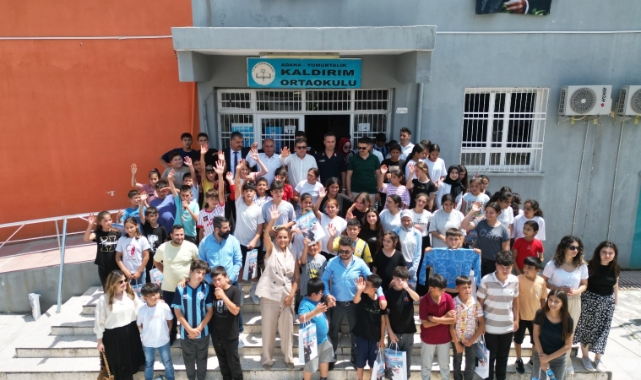 Yumurtalık Belediyesi, Kaldırım Ortaokulu Öğrencilerini Sevindirdi