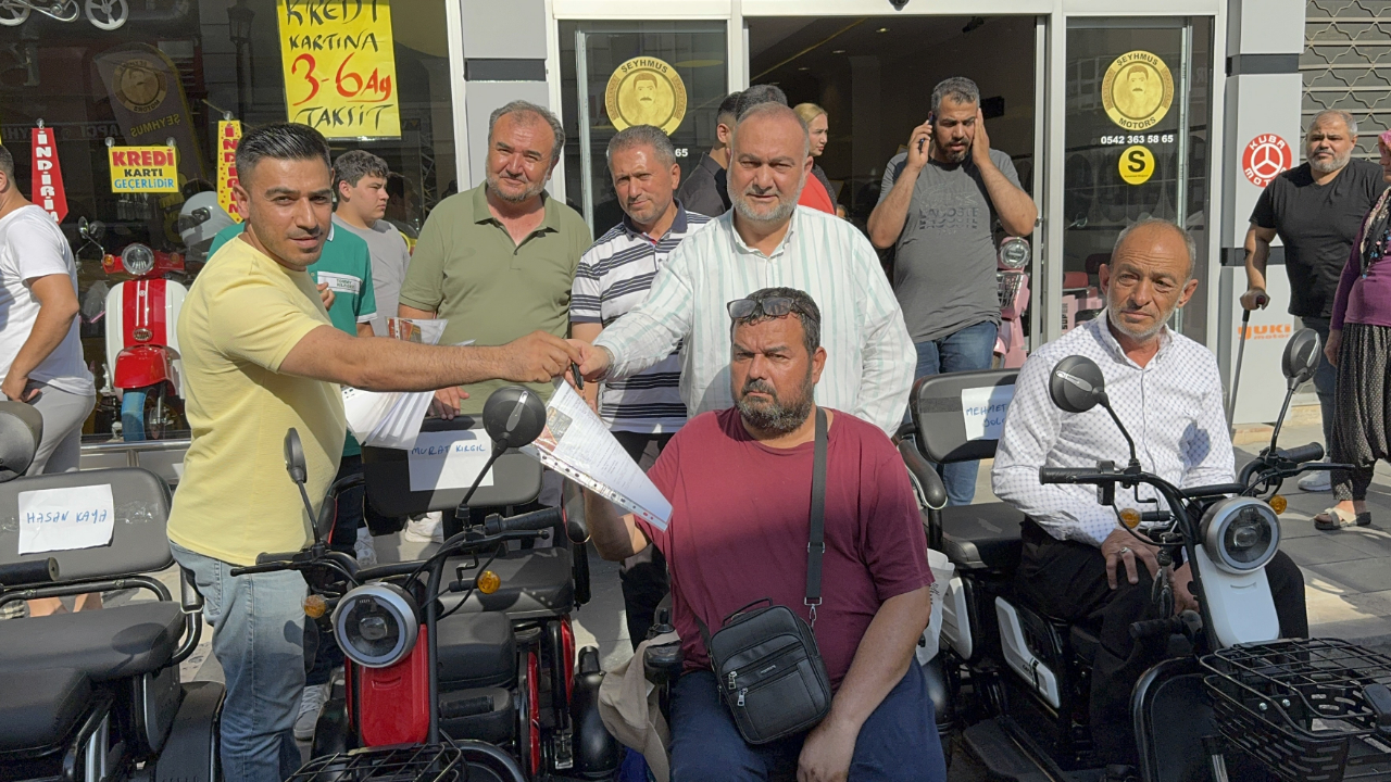 Hayırsever İş İnsanlarından 14 Engelliye Yardım Eli