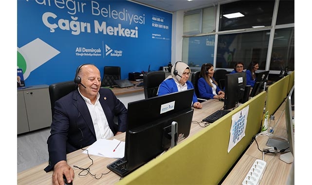 Başkan Demirçalı Çağrı Merkezi’nde Telefonları Cevapladı