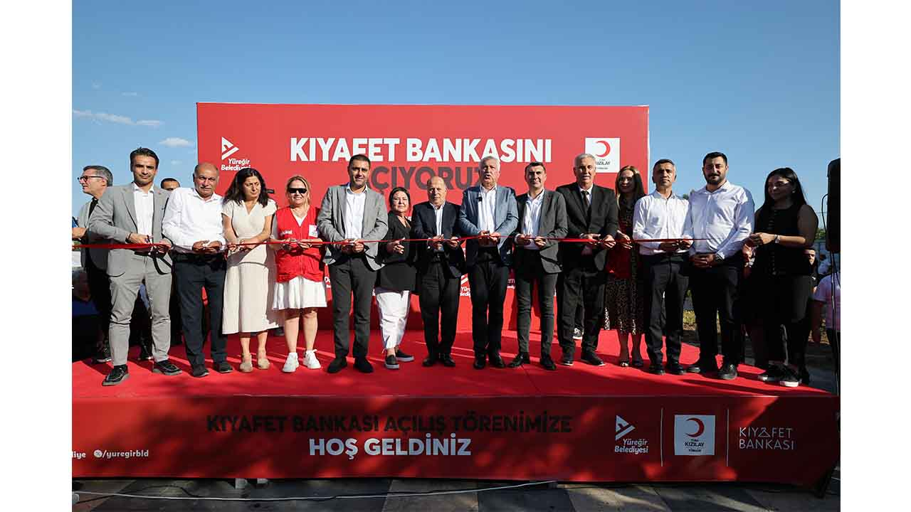 Yüreğir'de Kıyafet Bankası Açıldı