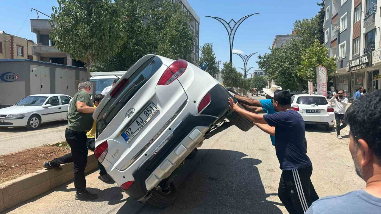 Otomobiller Çarpıştı:1 Yaralı