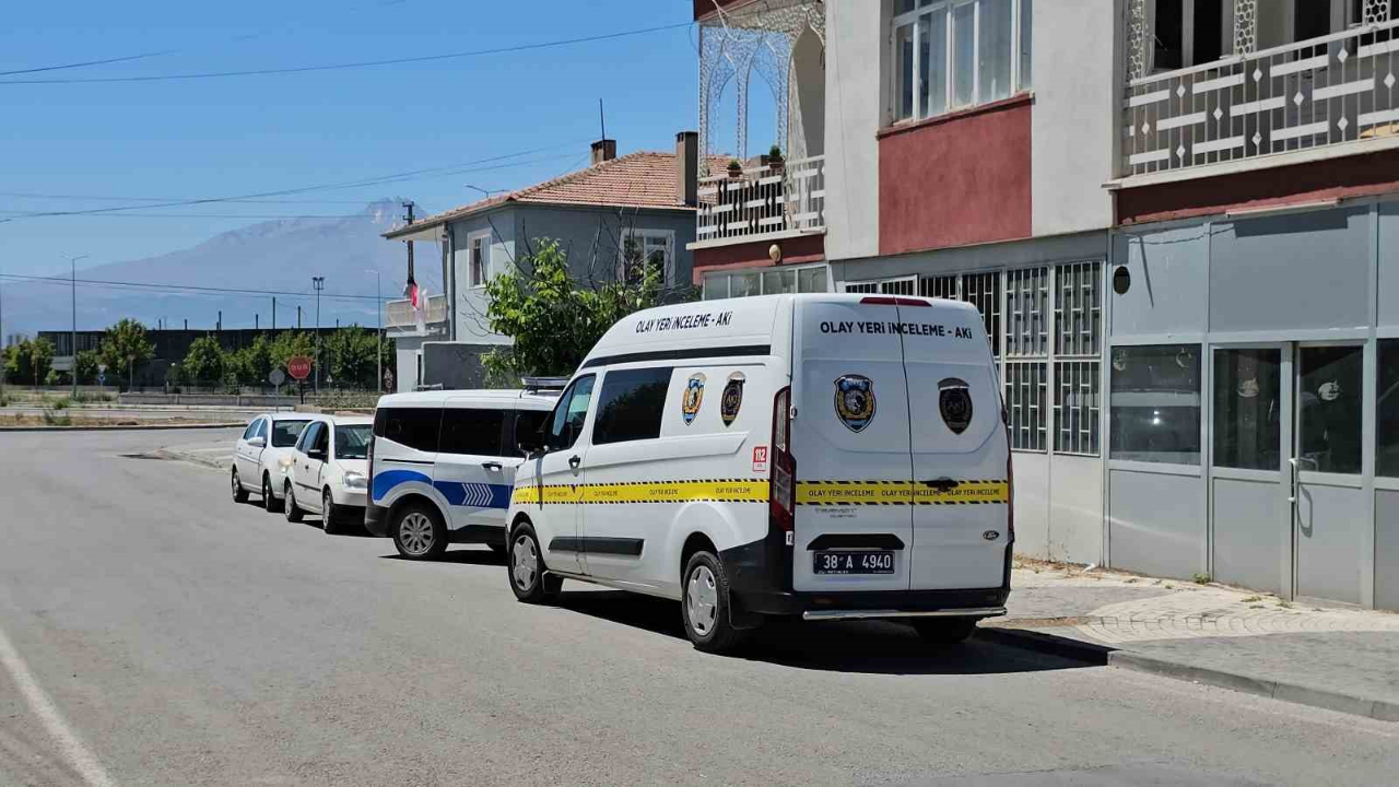 Bıçaklı Kavga: 1 Ağır Yaralı